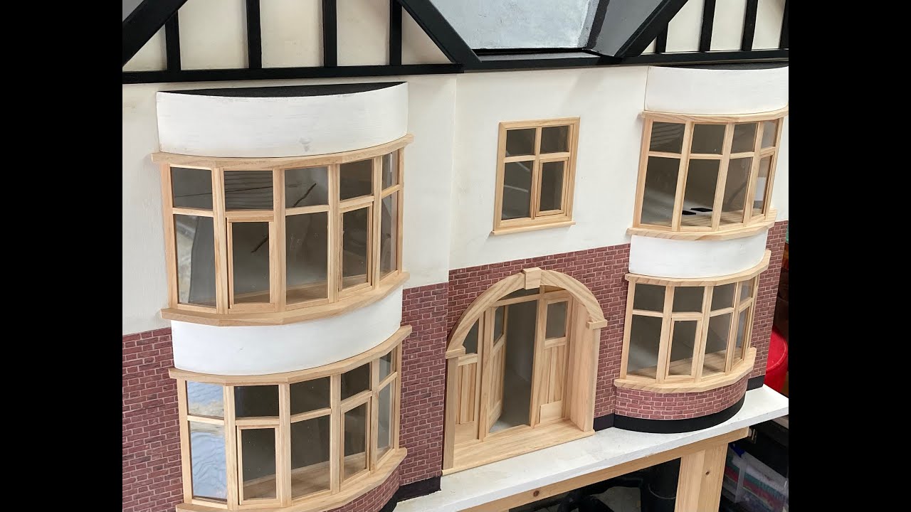 Fairbank House on the move!