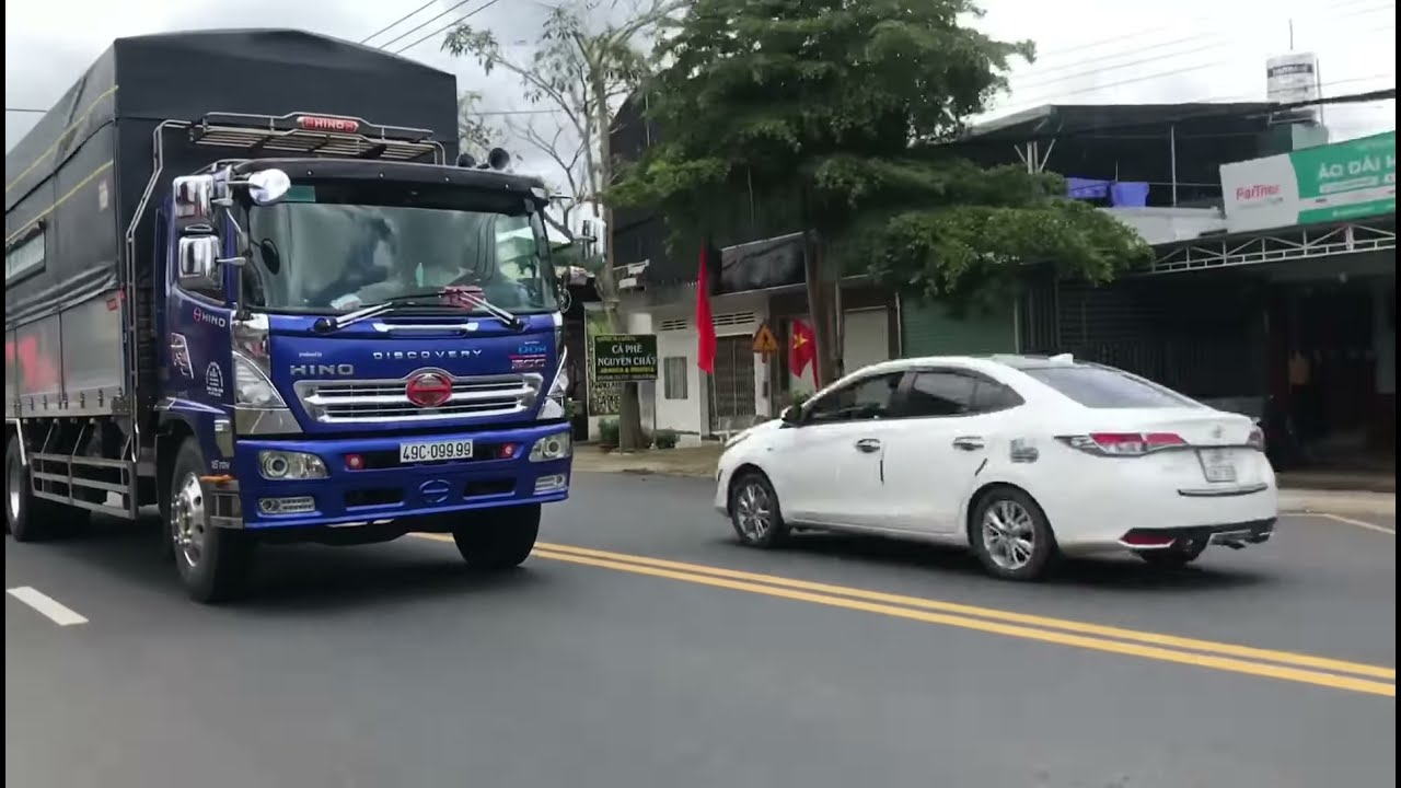 Hino Truck 49