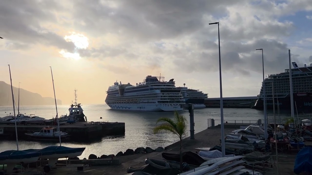 Ship Departures | AIDAblue @ Funchal, Madeira