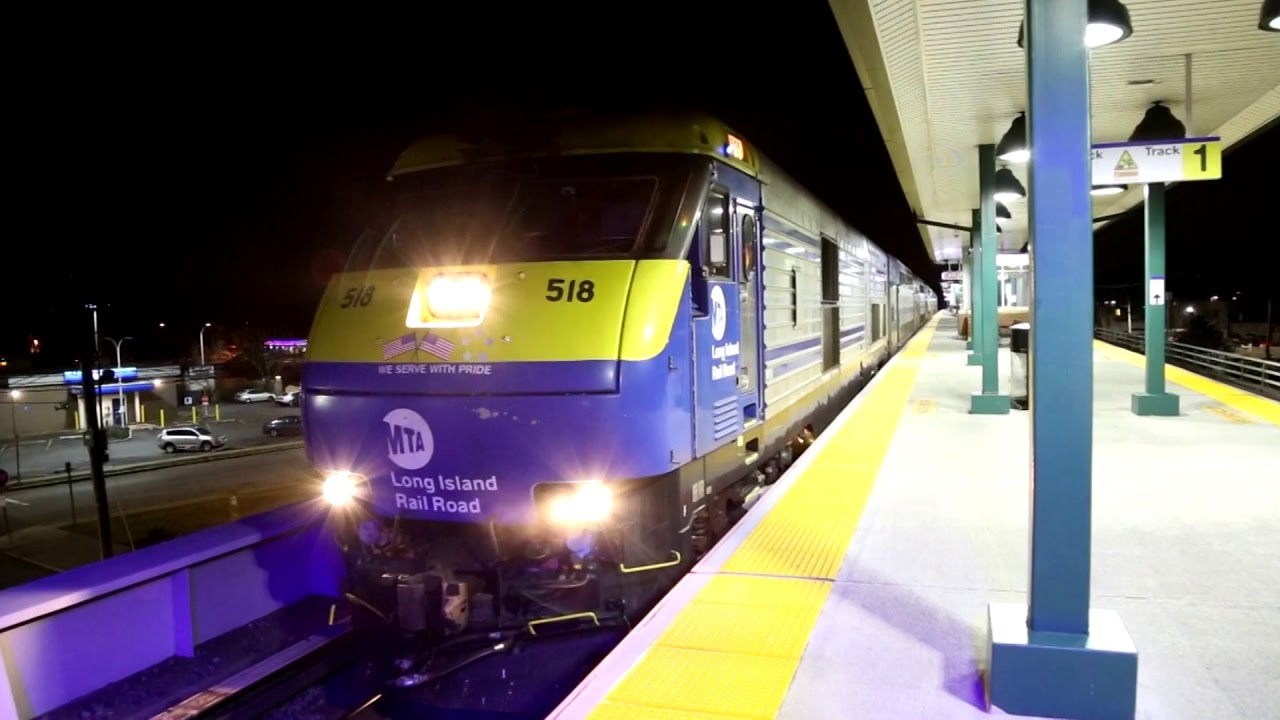LIRR DM30AC 518/ Siemens Electric Mode Test Train at Wantagh
