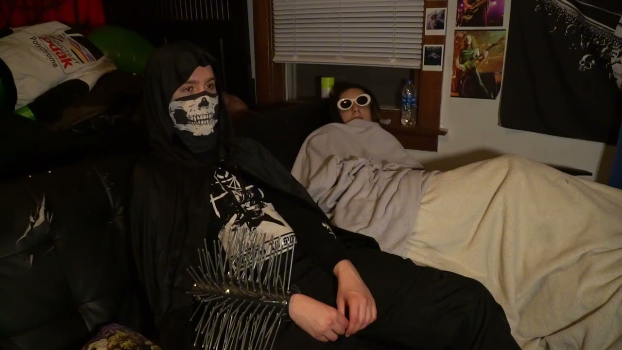 Talking Nonsense with BubbaBizzo. Feet, Black Metal, Posers, Etc.