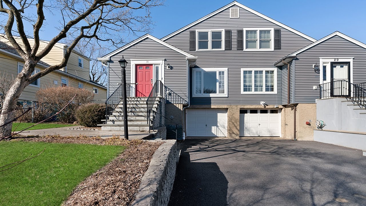 31 Ronalds Avenue, New Rochelle, NY 10801