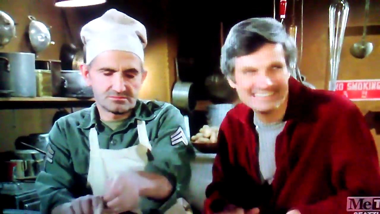 MASH-Hawkeye Makes French Toast