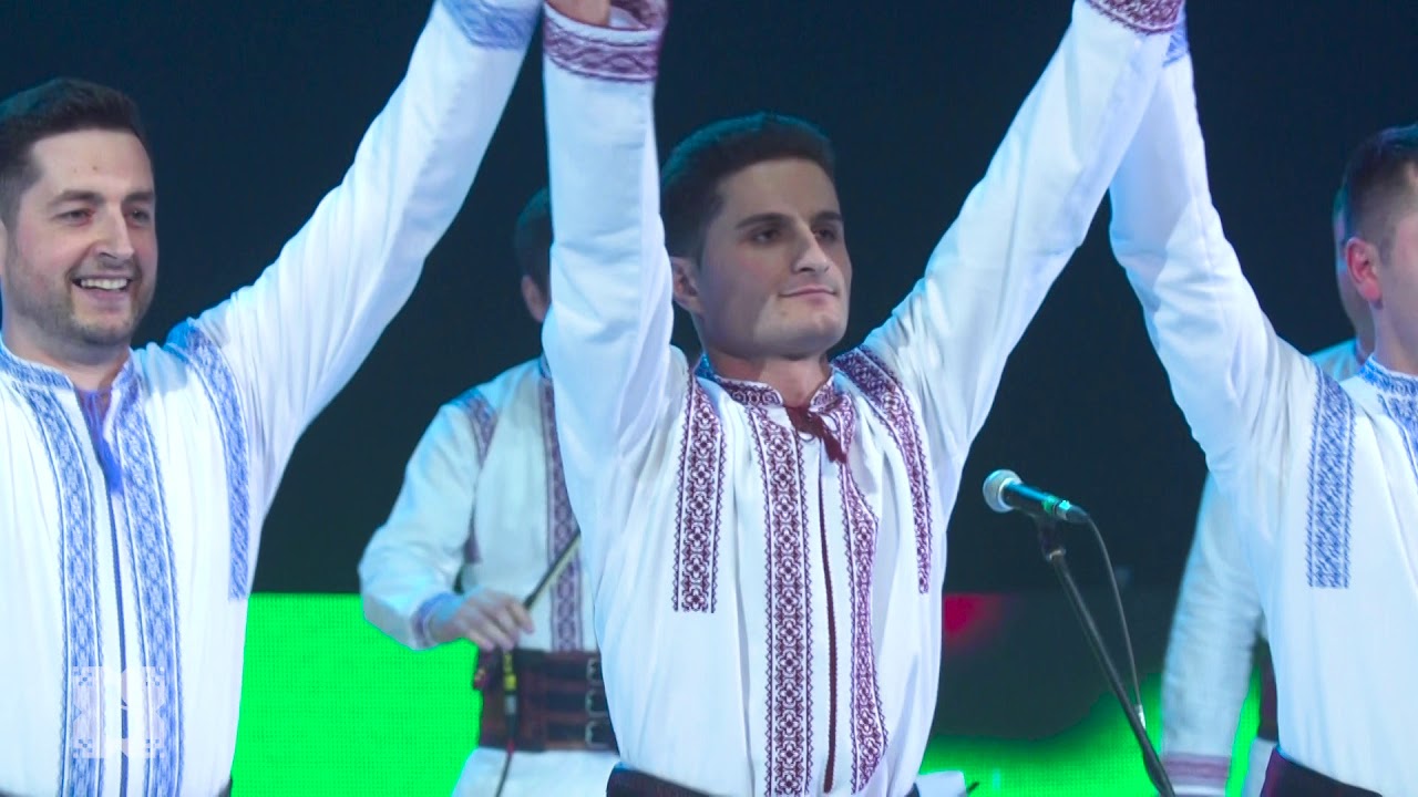 Ansamblul etnofolcloric Plăieșii - Arcanul și Bătuta