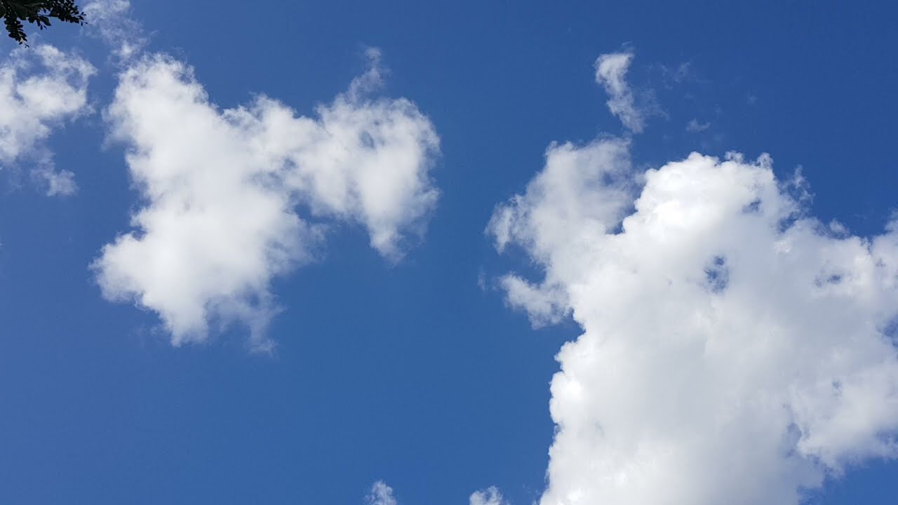 Low clouds time lapse - no copyright 4K video