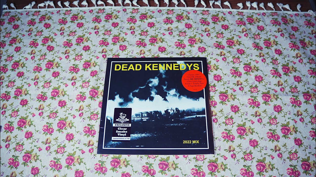 Dead Kennedys - 'Fresh Fruit For Rotting Vegetables' vinyl unboxing