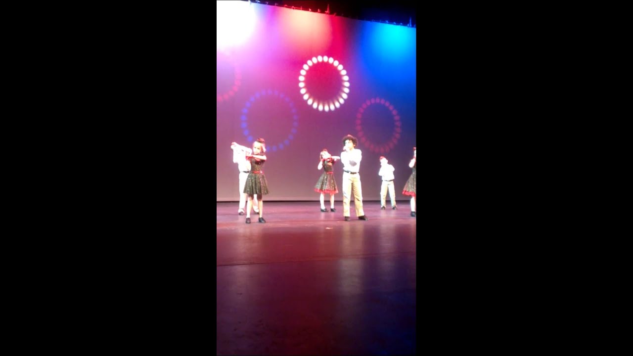 Boogie Woogie Bugle Boy by curlyfro