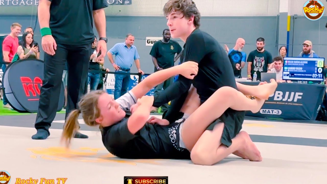 Girl VS Boy Grappling Wrestling🤔Girl And Boy Dangal Kushti#wwe#wrestling #jiujitsu #martialarts