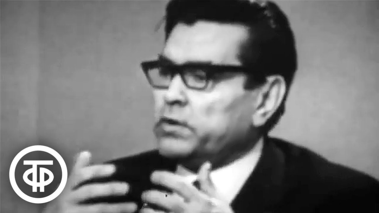 Встреча юнкоров с Героем Советского Союза А.П.Маресьевым (1971)
