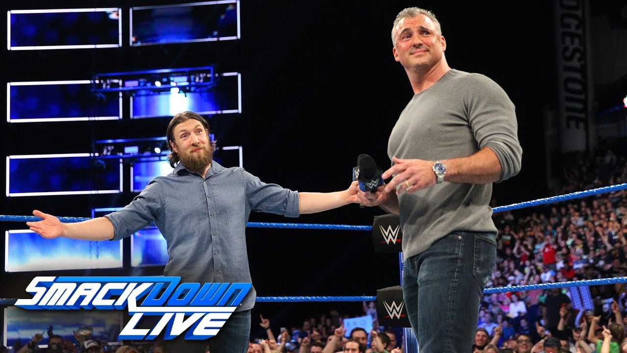 Брайан и Макмэн предупреждают Оуэнса и Зейна на WrestleMania: SmackDown LIVE, 3 апреля 2018 г.