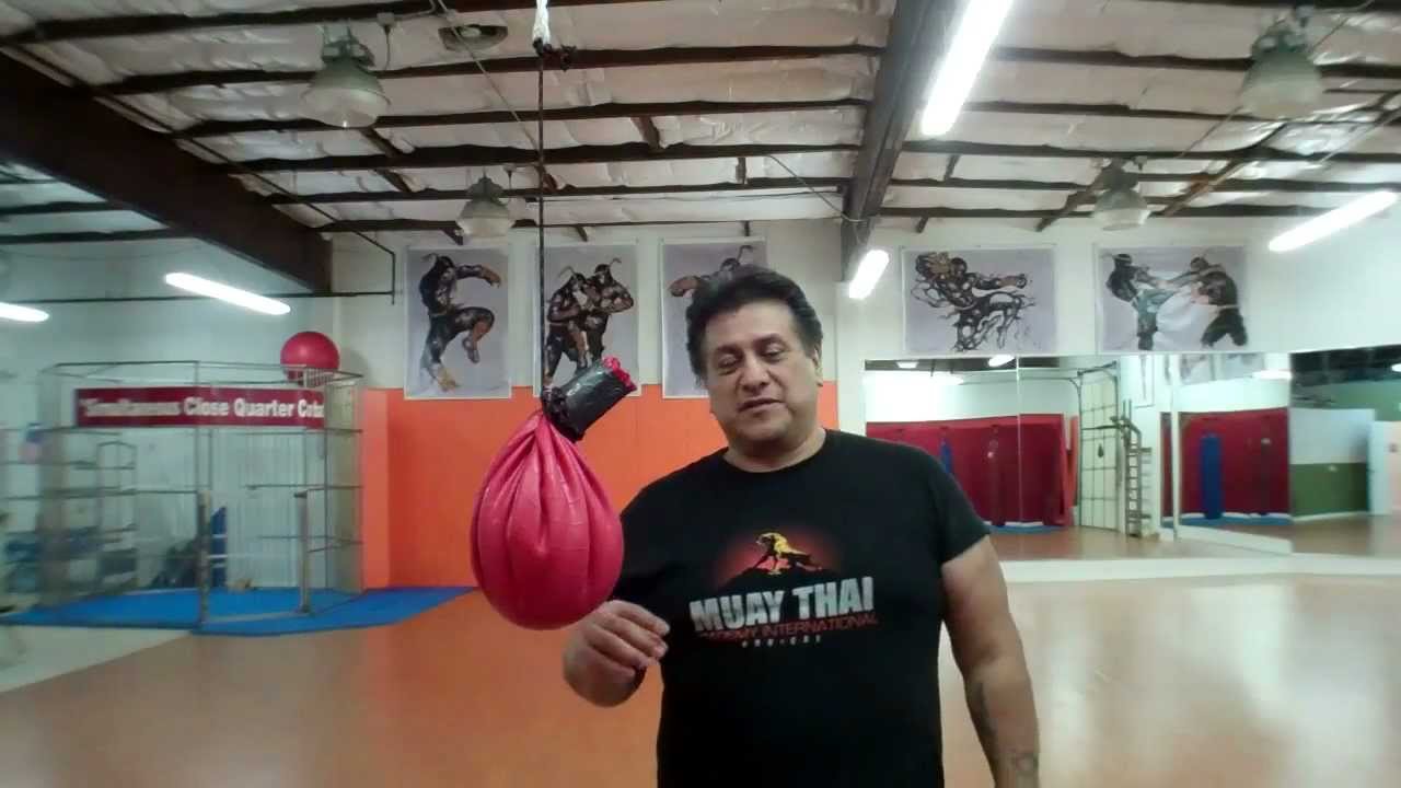 How To  Make A  Fist