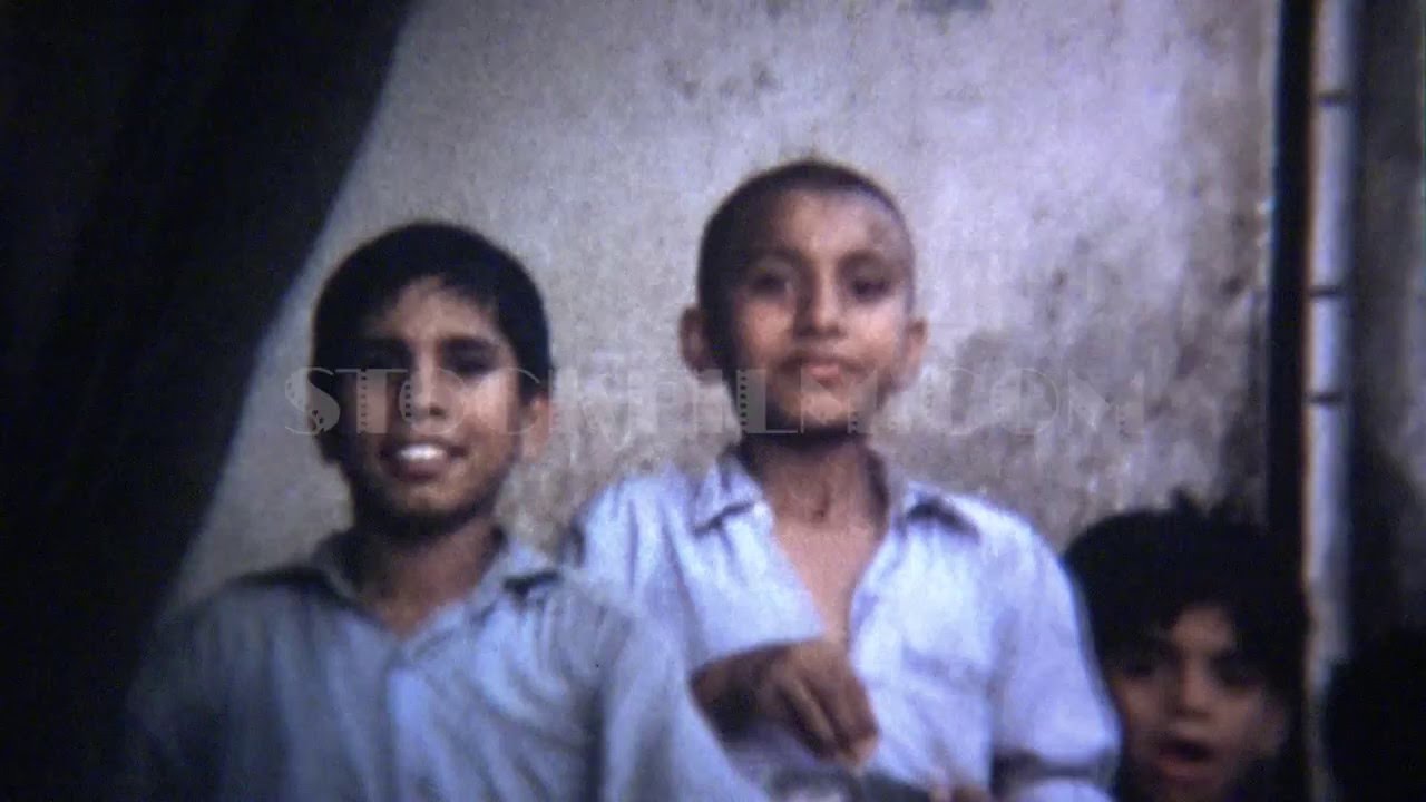 1972: Poor urban arab street kids in ancient city. KARACHI, PAKISTAN