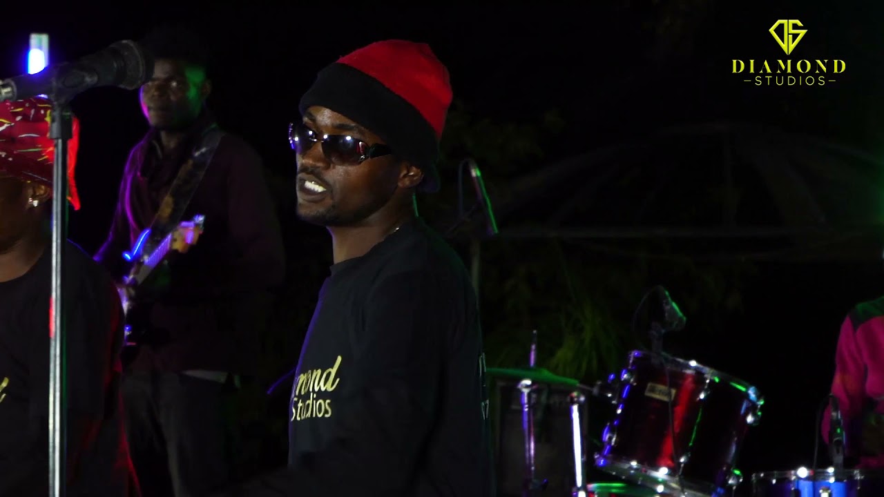 Tonga Obert Moyo live on stage at Diamond Studios