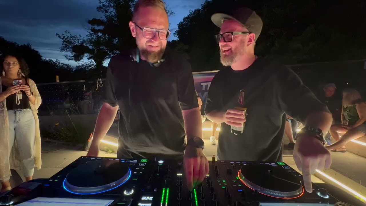 BEARD BROTHERS (Dave MCXI & KRTL) | Tramvibes | 29th August 2025