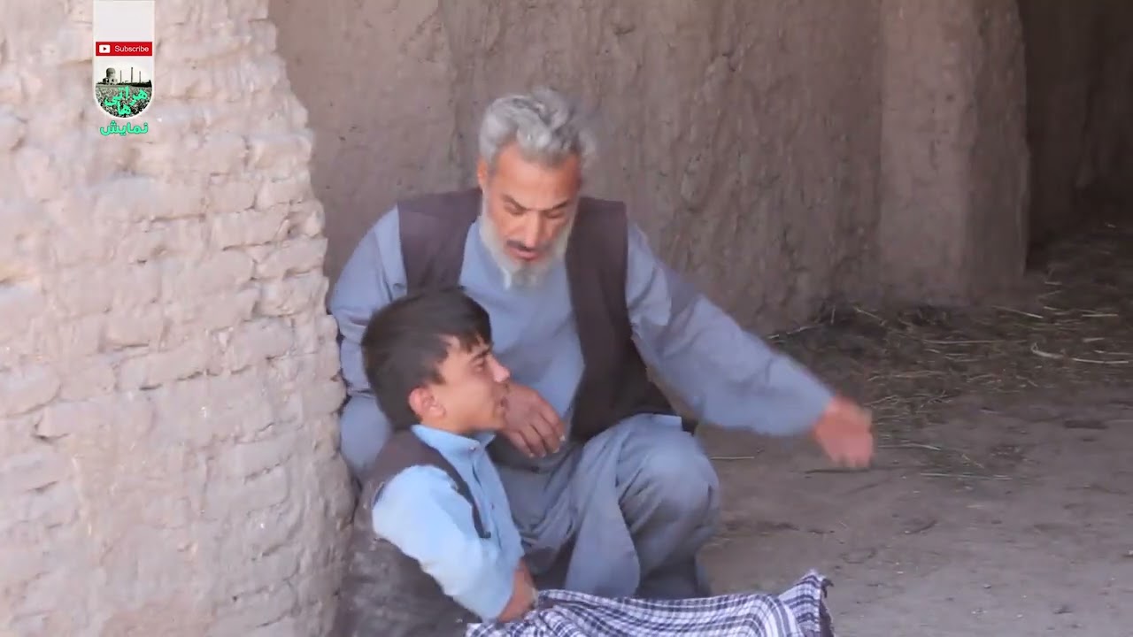 نمایش  کجیر از بیکاری به ته سرک  خومیشه