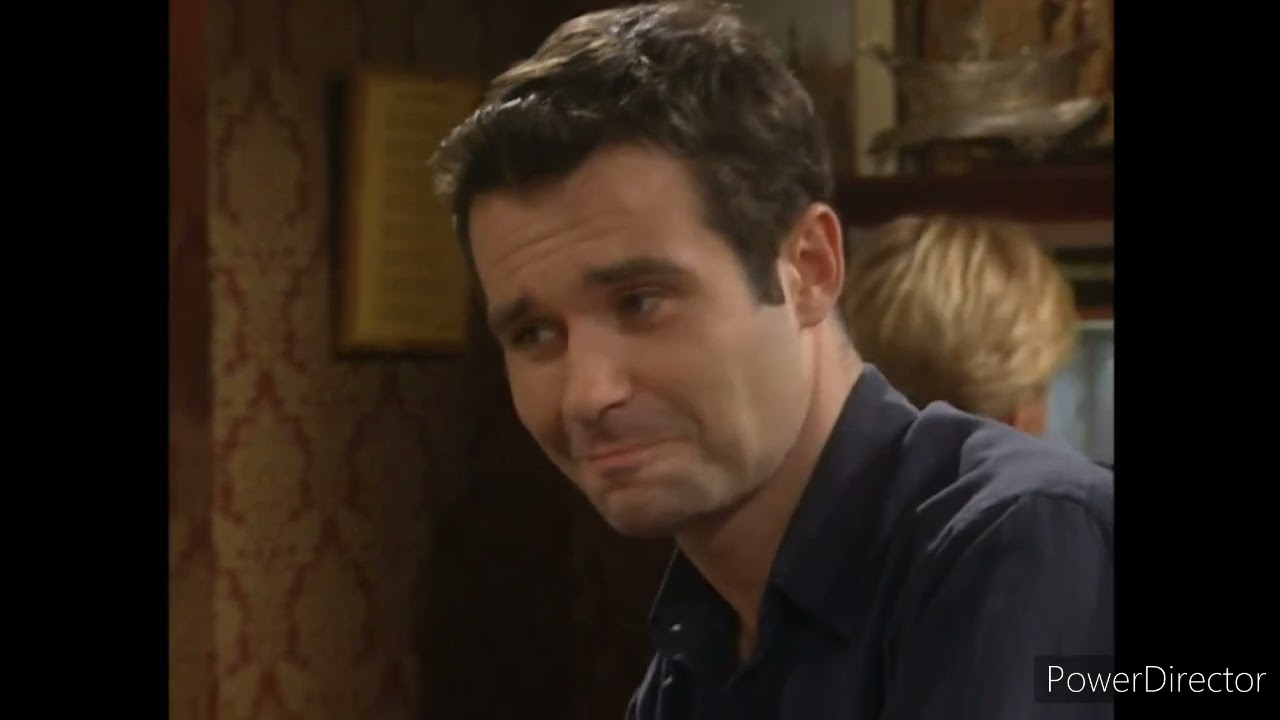 Classic Corrie - Andrew Scarborough's Scenes as Harvey Reuben (13th September 2000* Original Date)