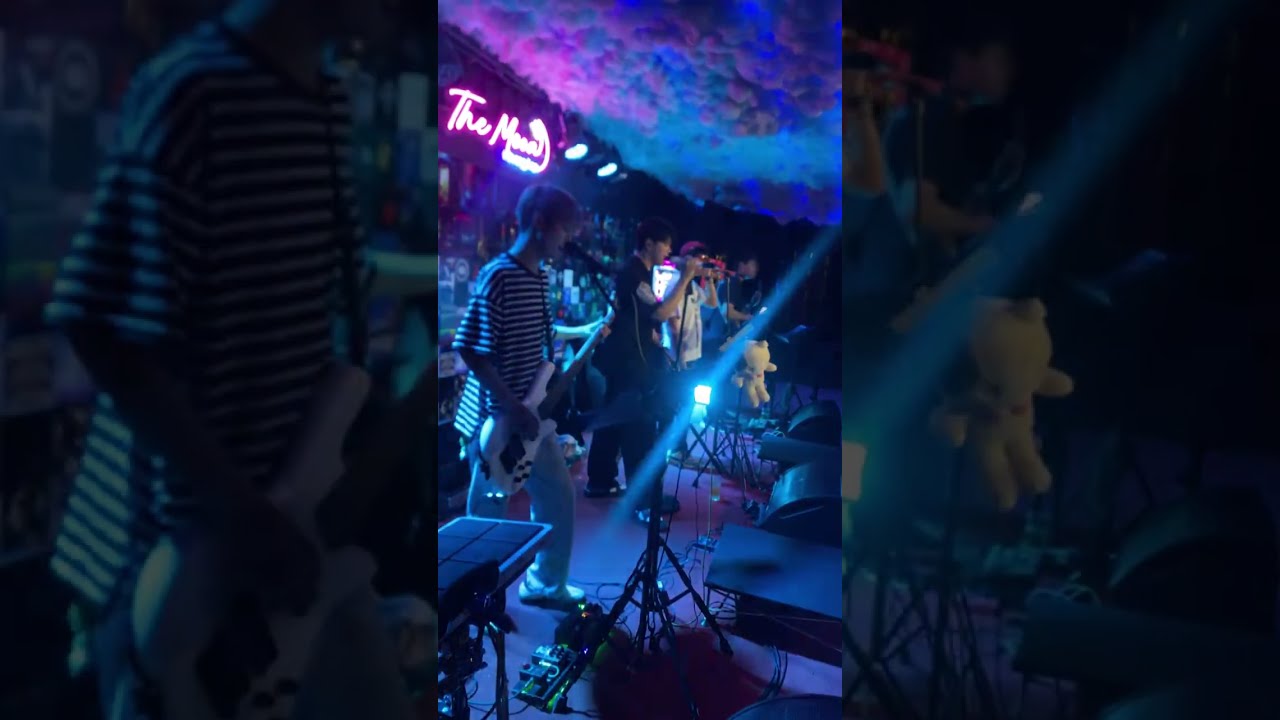 🎡 The Moon BuengKan ร้านนั่งชิลล์เปิดใหม่ใจกลางเมืองบึงกาฬ ดนตรีสด อาหารอร่อย เพลงเพราะ 