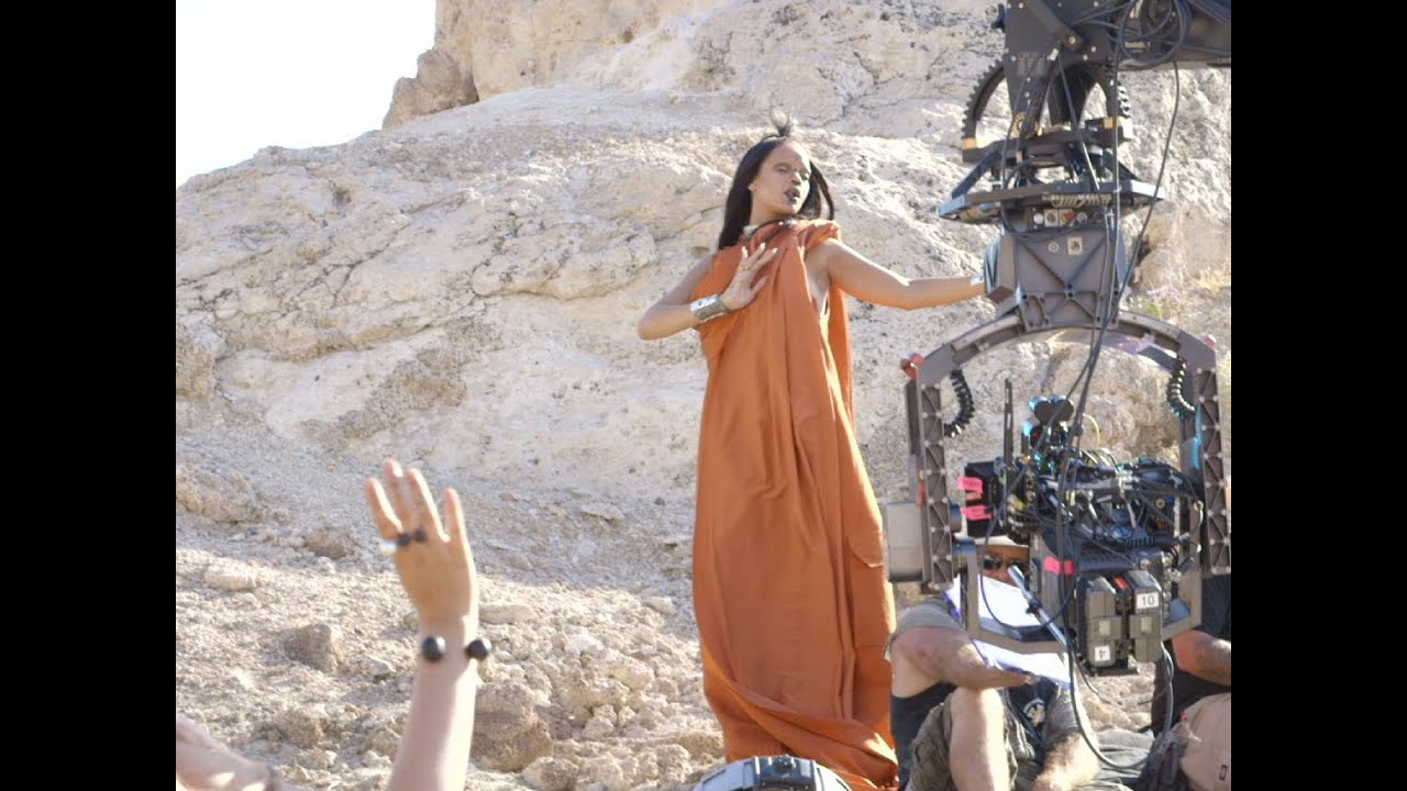 Behind-the-Scenes: 