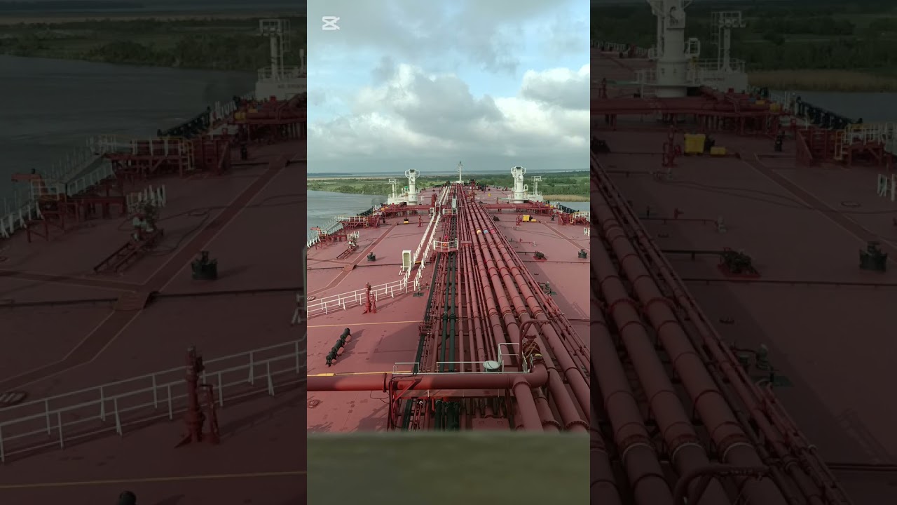 Massive Oil Tanker Transiting the Sabine River &ndash; Stunning Maritime Footage! | Global Maritime