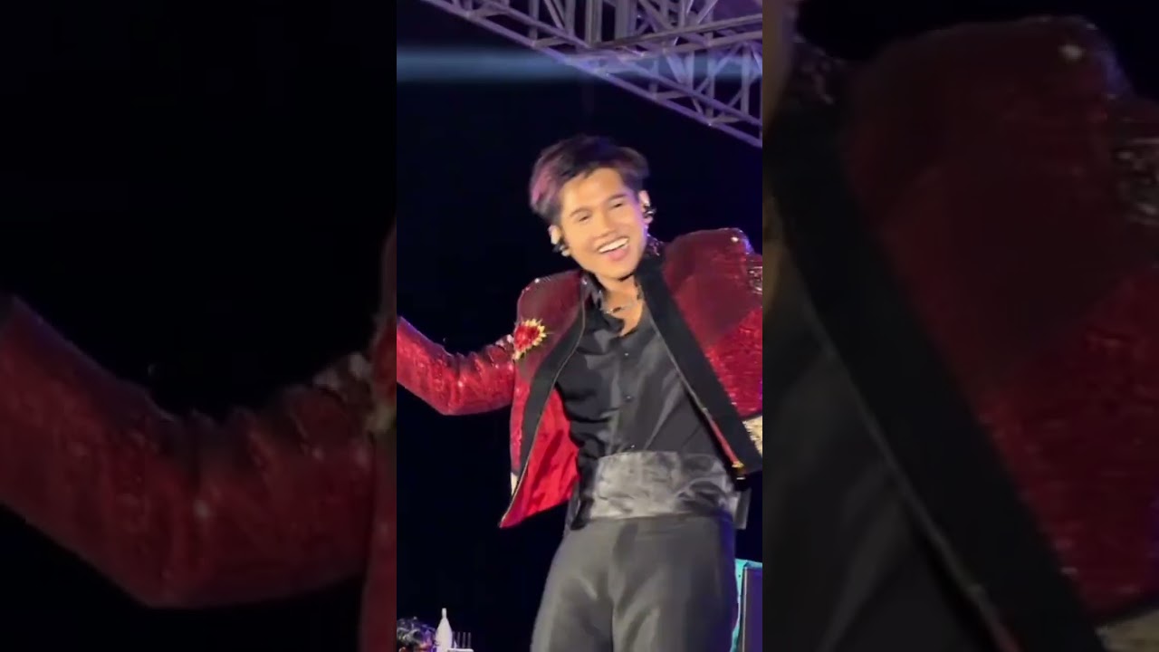 Valen waktu konser di Bangkalan Madura Valen dangdut academyda7#dangdut#mayadjdj#musikdangduterbaru 