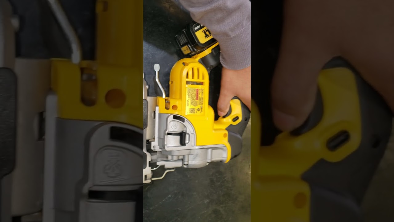 Dewalt DCS331B JigSaw