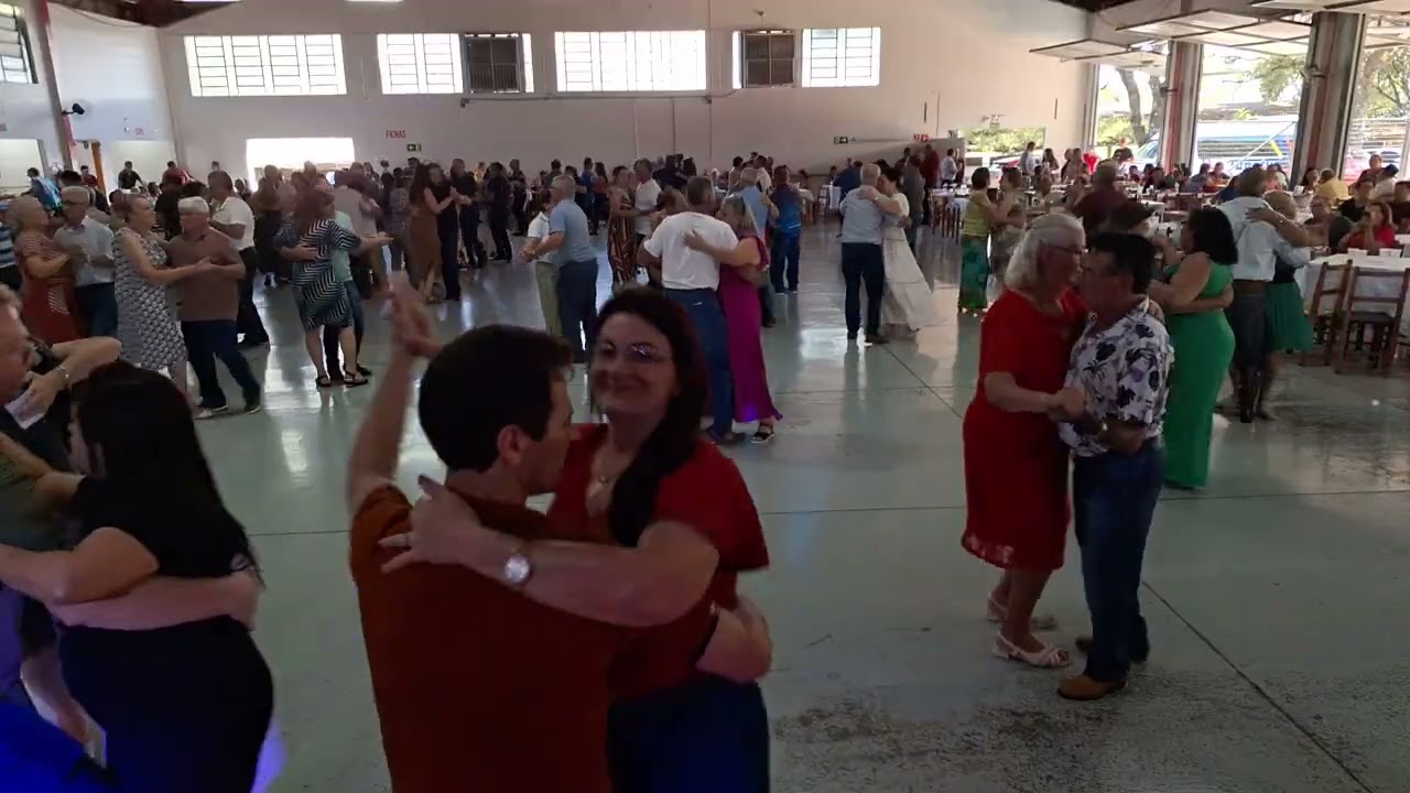 No Pesseti centro de eventos em Chopinzinho no Paraná(com marcos e margarida)