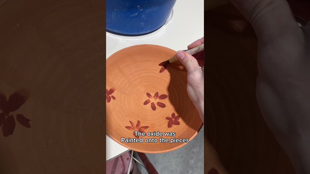 Red iron oxide experiment/results #satisfying #pottery #ceramicart #potterygoods #handmade