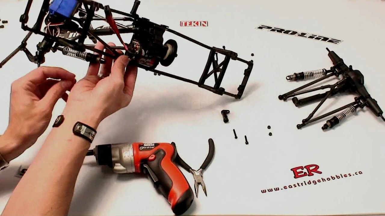 RC ADVENTURES - PT5 - AXIAL SCX10 HONCHO SCALE RC TRUCK KIT BUILD - CHASSIS SPEED BUILD