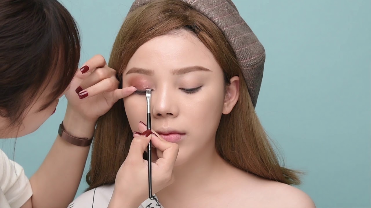 Hướng dẫn make up tươi trẻ cho ngày hè by Mai Đỗ Makeup