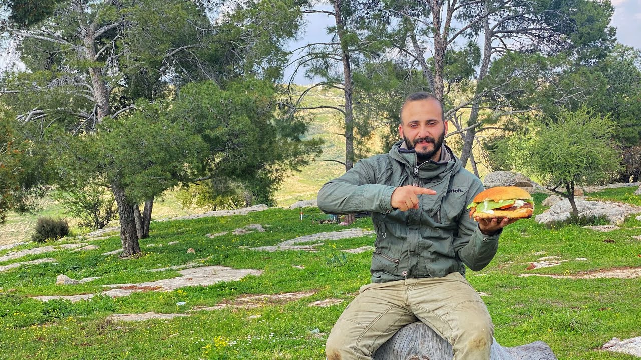 طريقه تحضير  برغر حجم عائلي 🍔في الطبيعه | جمال الطبيعه في الاردن |تخييم | اجواء ربيعيه