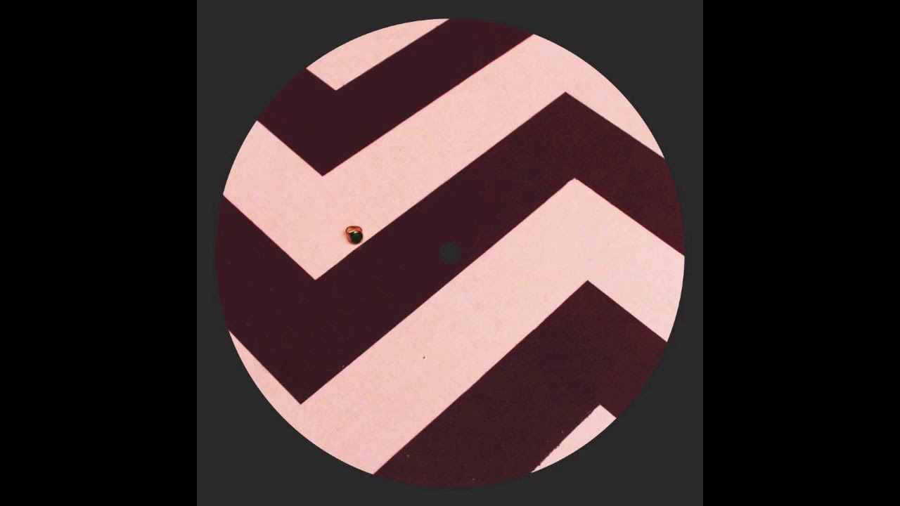 °//°\\\° - Shadow (Kettenkarussell Remix) - Chromatics | Giegling [2017]