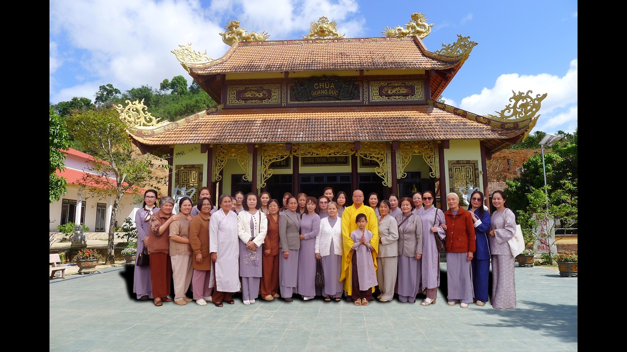 phat tu chua Truc Lam hanh huong