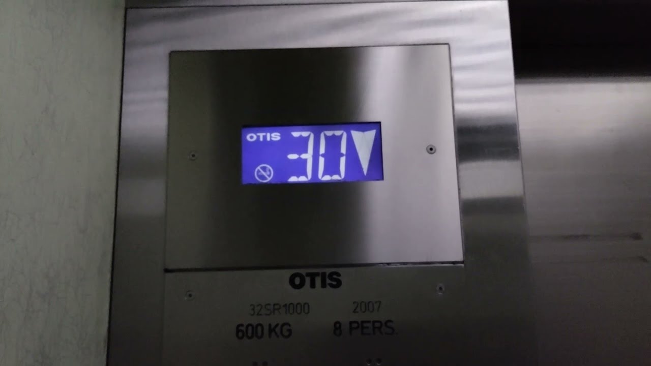 Older lifts modernized with Otis Mod-logic at Narodnih Heroja 41a, Belgrade, Serbia