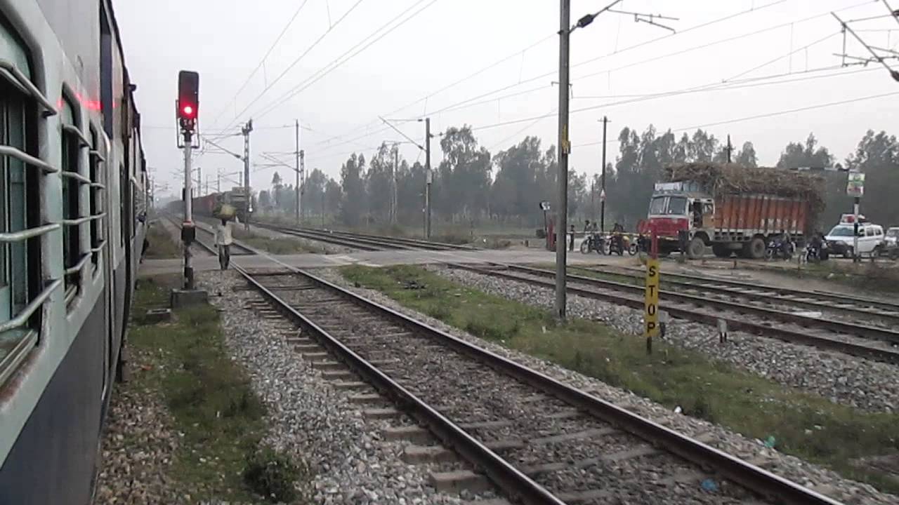 BGKT WDG-4 Blasting through Kanth  ( near Moradabad )