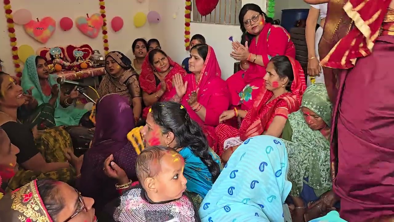 हमारे सखियों ने मिलकर कन्हैया जी का बहुत जोरदार कृष्ण भजन सुनाया कन्हैया बड़ी कातिल नजर तुम्हारी