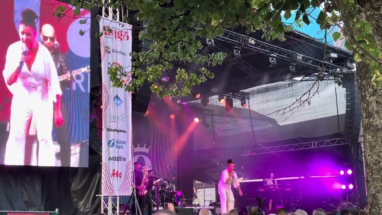 Arja Koriseva Leidit lavalla-hittiputki (potpuri) @Tangomarkkinat 8.7.2023