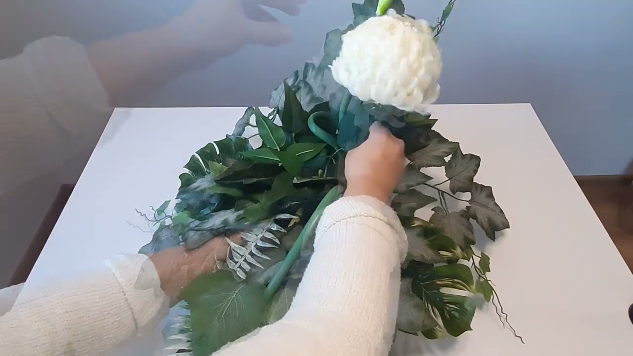 Wiązanka na Wszystkich Świętych z białą Chryzantemą// DIY// krok po kroku