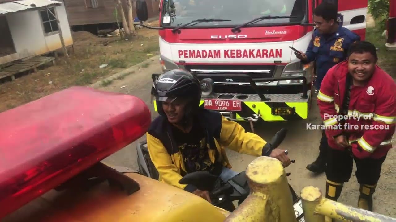 Fest respon kebakaran Desa Durian Gantang, kec labuan amas selatan, kab HULU SUNGAI TENGAH