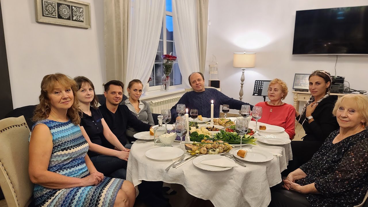 В ГОСТЯХ У РОДИТЕЛЕЙ. ДЕНЬ РОЖДЕНИЯ МАМЫ АНДРЕЯ.