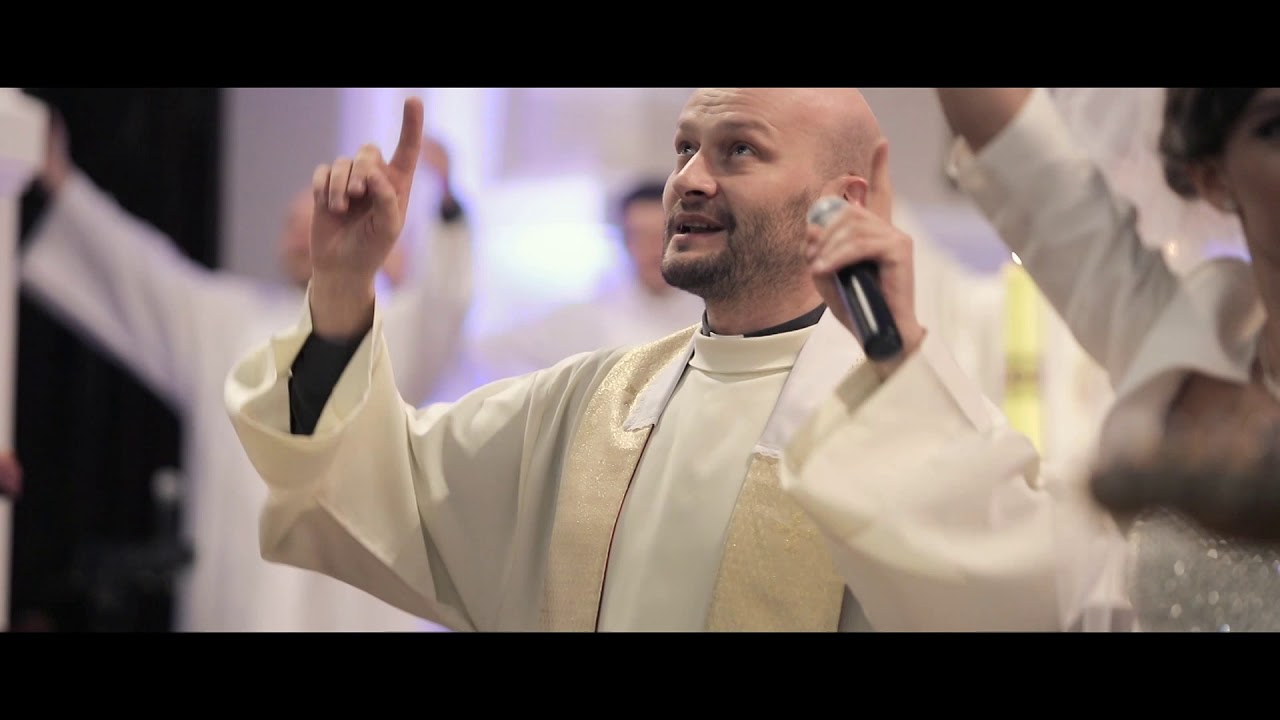 Rapujący Ksiądz Ślub Kościelny u Jezuitów