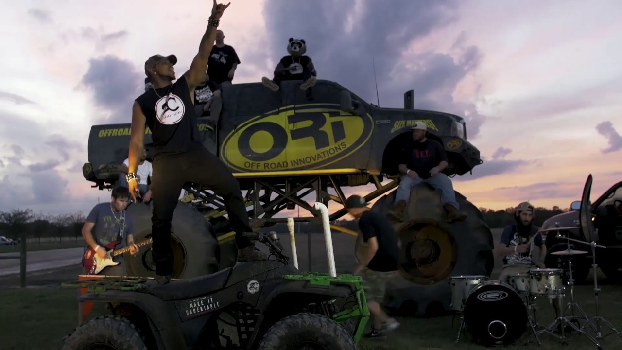 Seckond Chaynce- Keep Kicking It Country