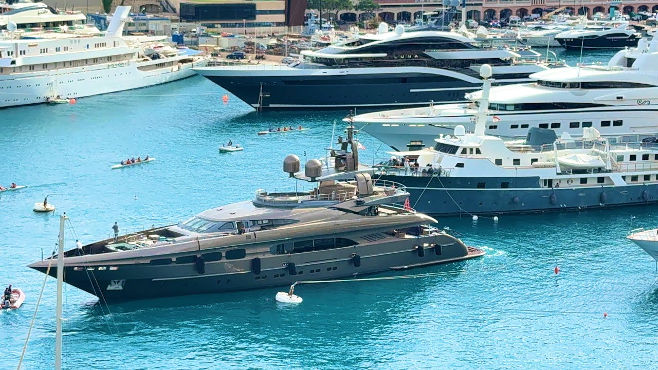 MRS L 51 Metre Luxury SuperYacht arriving & Docking at Monaco port Hercules @emman25MC