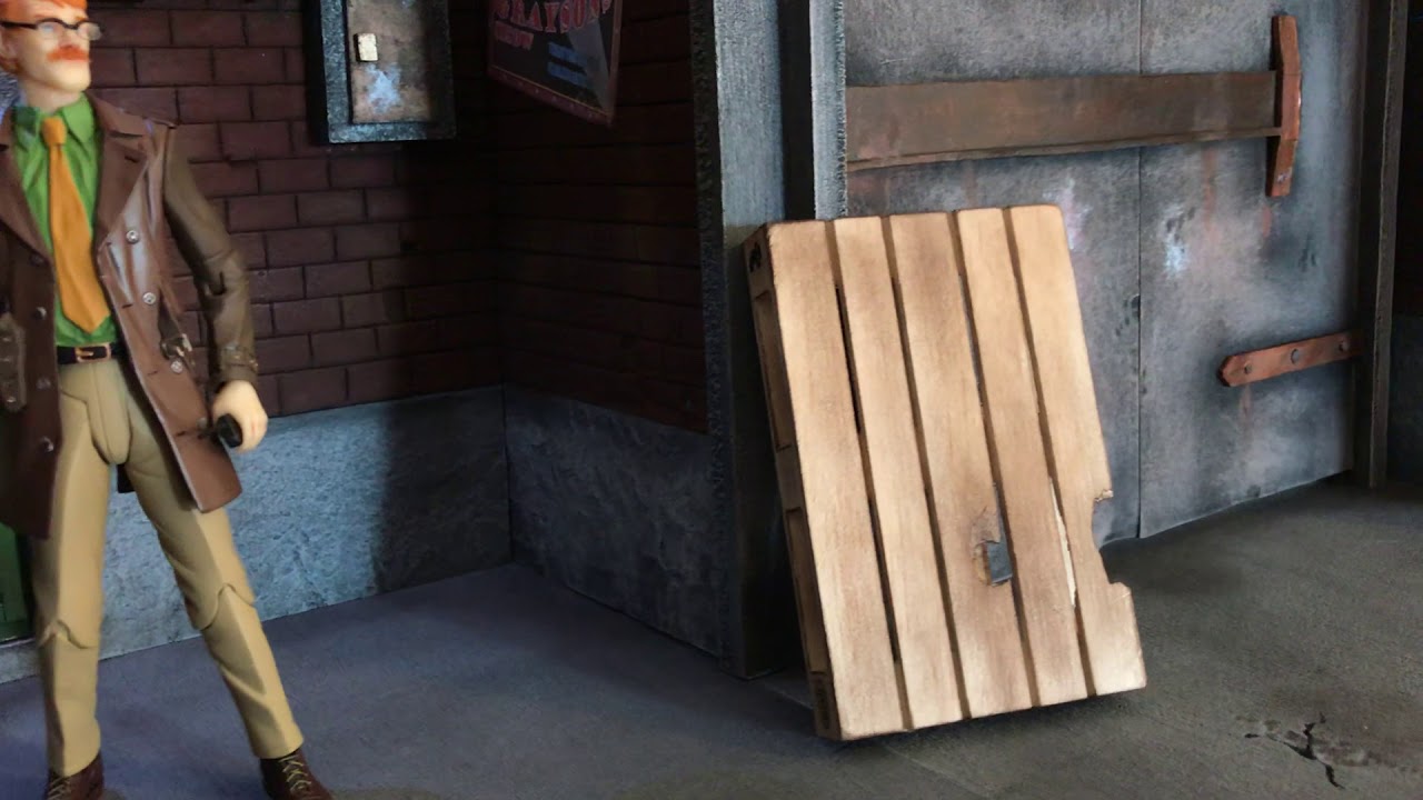1:10 Scale Gotham/Batman Diorama
