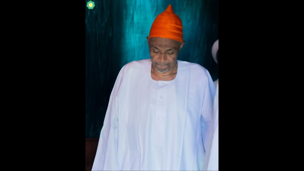 فما طلعت إلا وغاب ضياؤُها . محمد كمال . حضرة