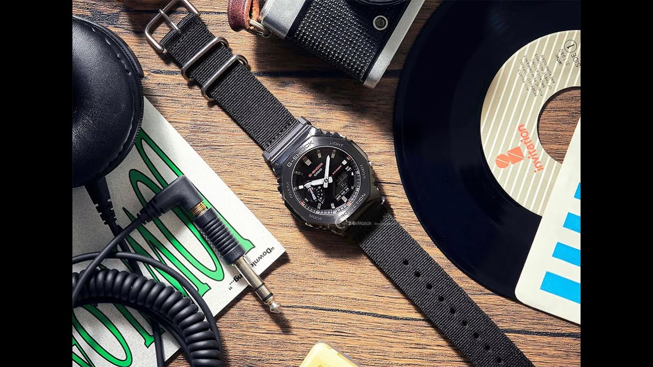 Tr&ecirc;n tay mẫu [G-Shock 2023] GM-2100CB-1ADR ch&iacute;nh h&atilde;ng - 24h Đại l&yacute; Casio ch&iacute;nh h&atilde;ng Quốc tế