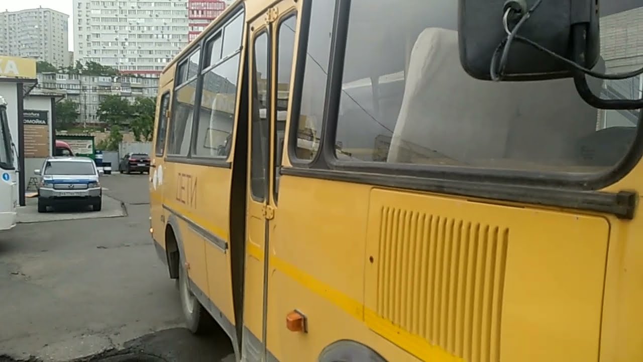 школьный автобус ПАЗ 32053-70, когда не все так просто или замена стекла по Владивостокски.