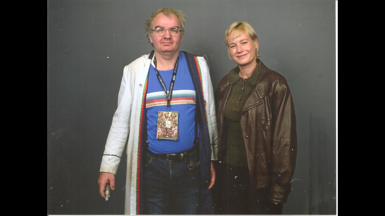 liverpool comic con brie larson panel