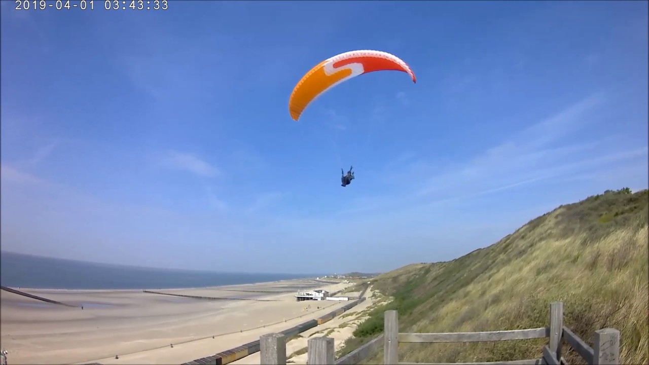 Dünenfliegen in Zoutelande NL
