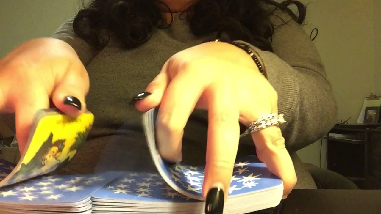 How I Shuffle My Tarot Cards