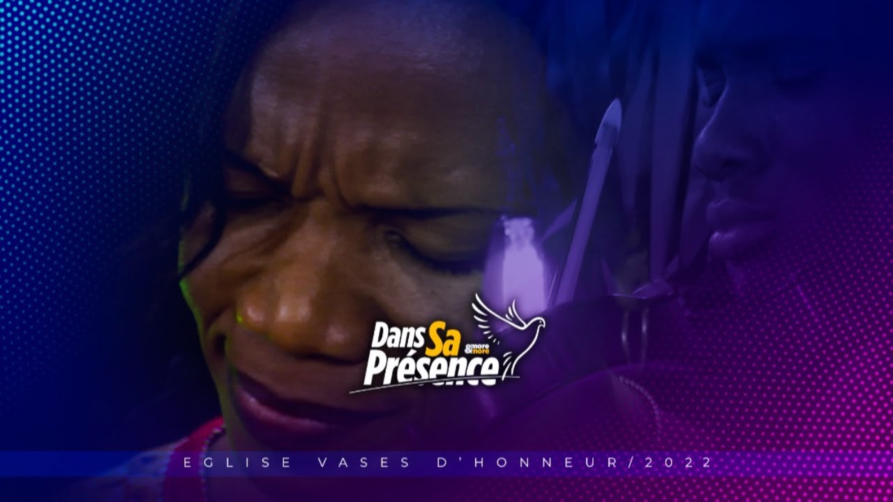 DANS SA PR&Eacute;SENCE DU 19/11/2022 |&nbsp;&Eacute;glise Vases d'Honneur